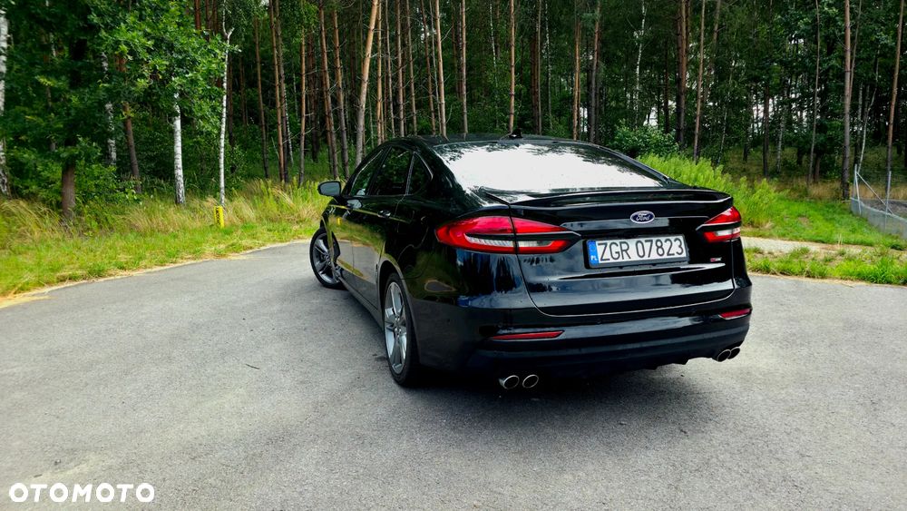 Ford Fusion 2.0 EcoBoost Titanium - 4
