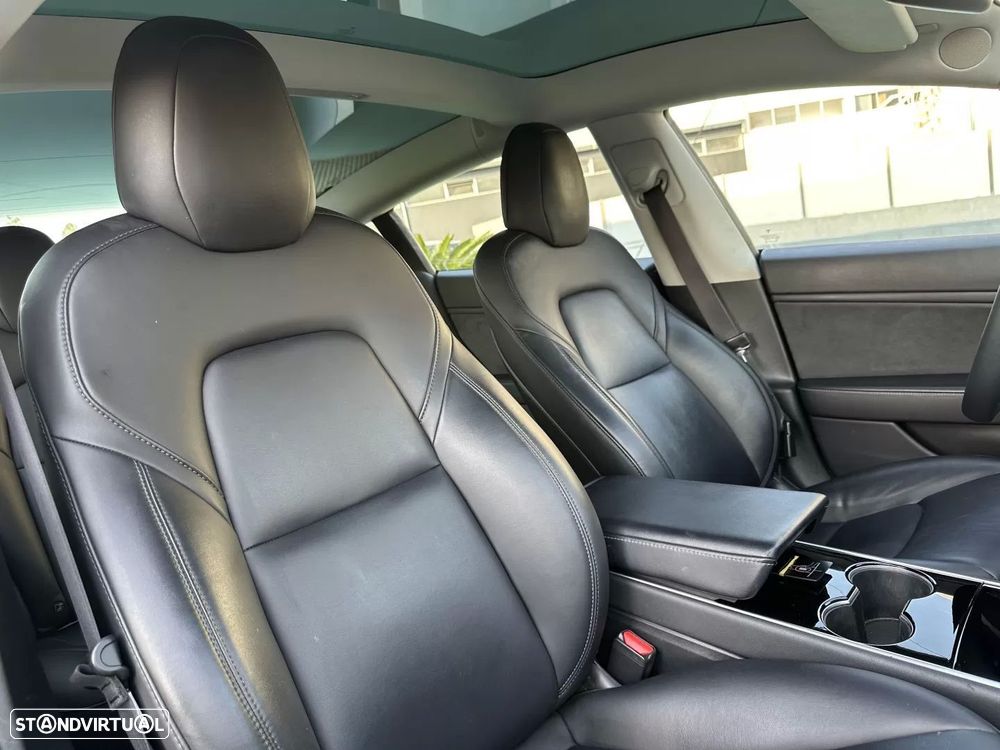 Tesla Model 3 Long-Range Dual Motor AWD - 56
