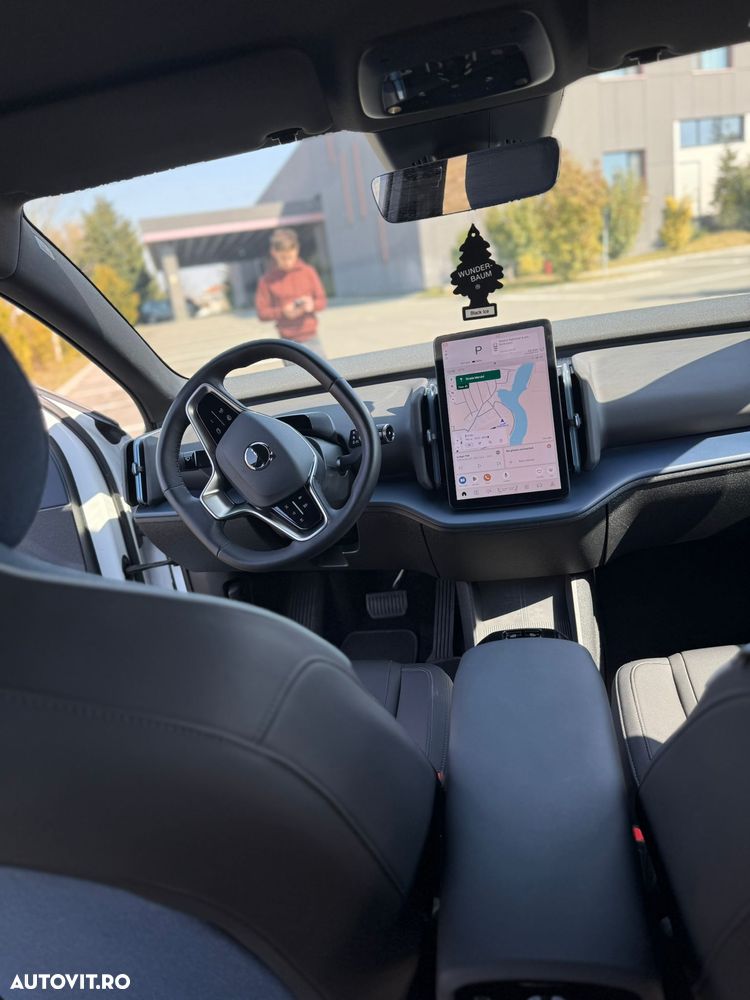 Volvo EX30 Single Motor RWD Plus - 11