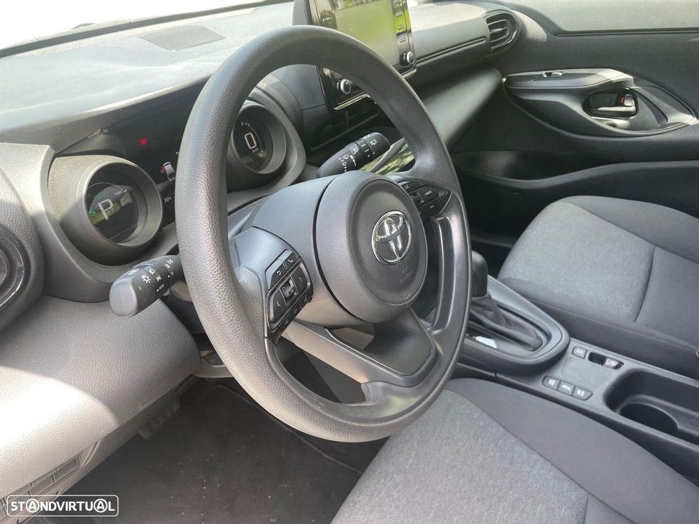 Toyota Yaris Cross 1.5 HDF Comfort - 13