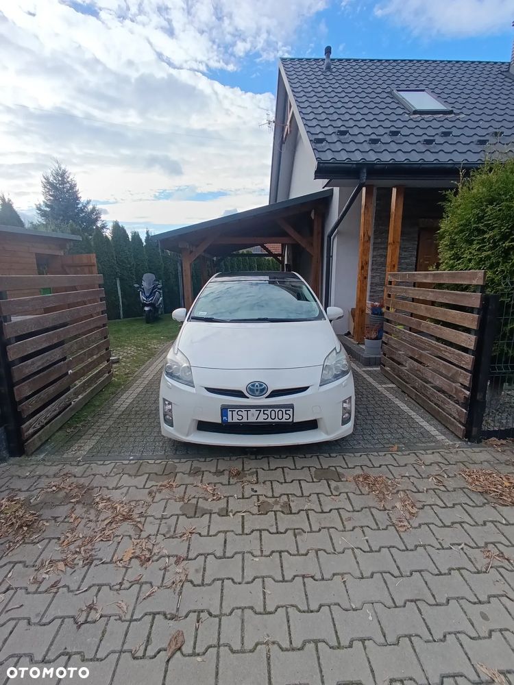 Toyota Prius 1.8 HSD Sol - 2