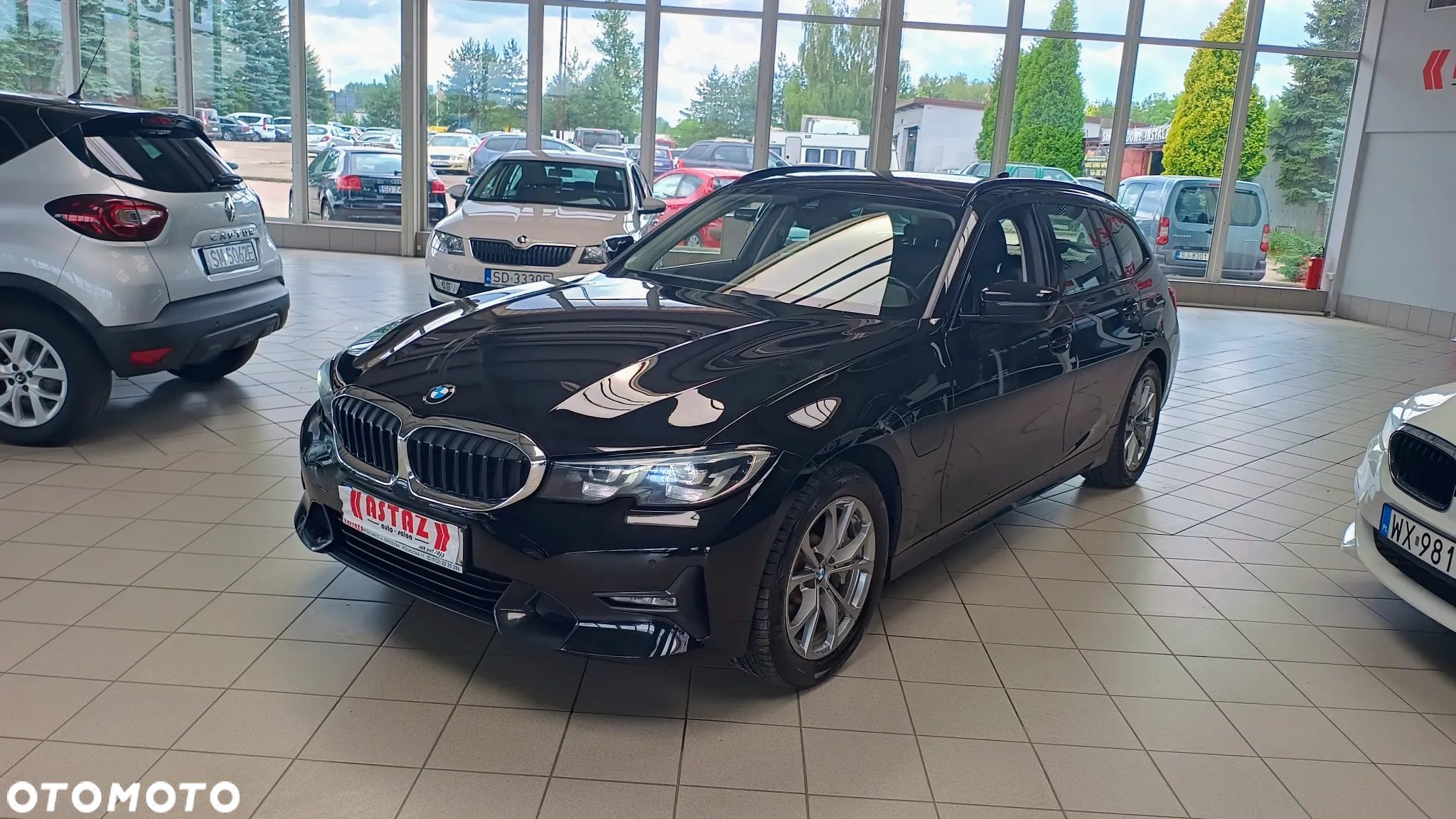 BMW Seria 3 330e Sport Line - 22