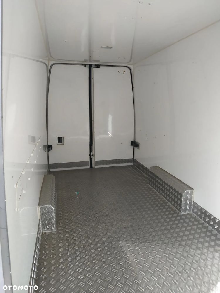 Mercedes-Benz SPRINTER - 4