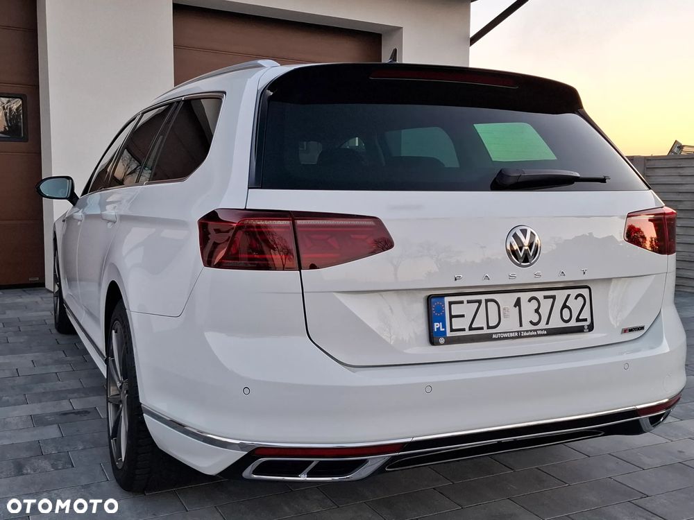 Volkswagen Passat 2.0 TDI SCR 4Motion DDG Highline - 24
