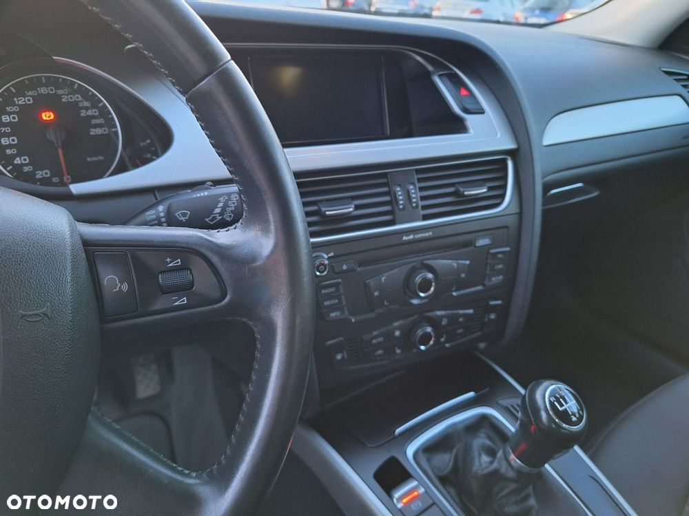 Audi A4 Avant 1.8 TFSI Ambiente - 23