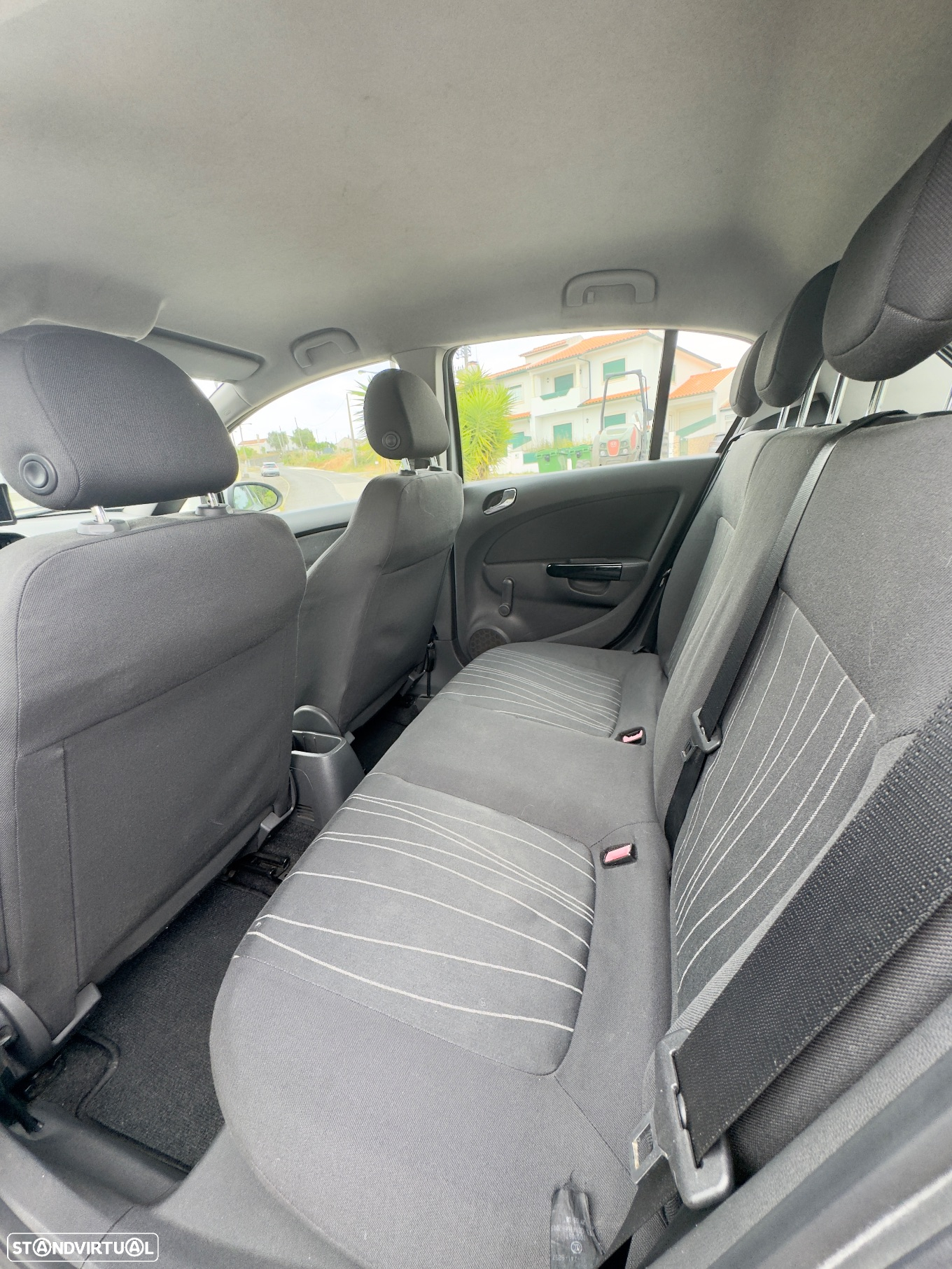 Opel Corsa 1.3 CDTi Enjoy EcoFLEX - 6