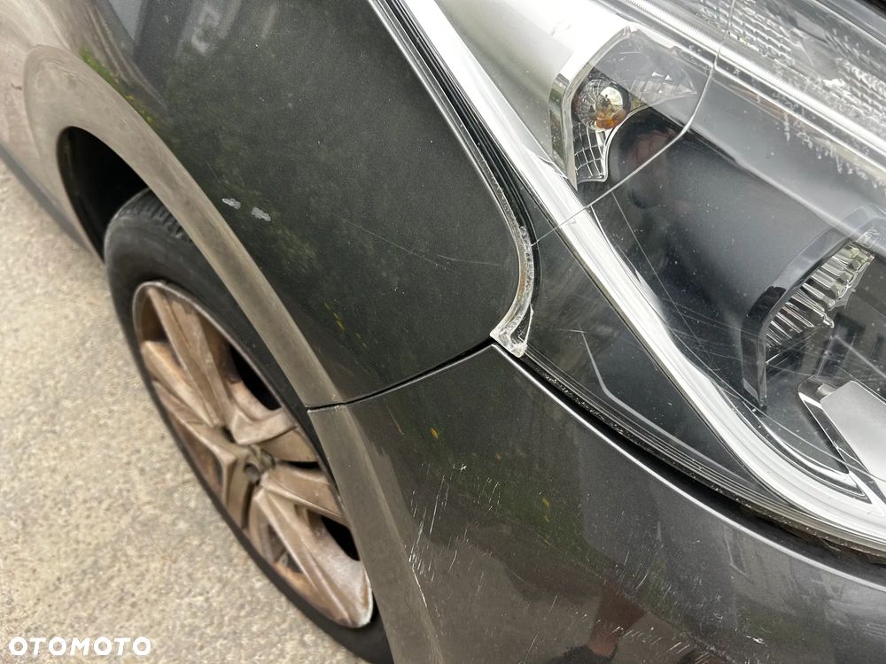 Peugeot 208 - 14