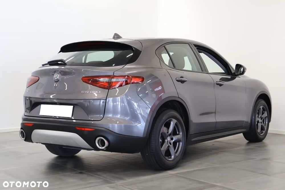 Alfa Romeo Stelvio 2.2 JTDM Q4 - 15
