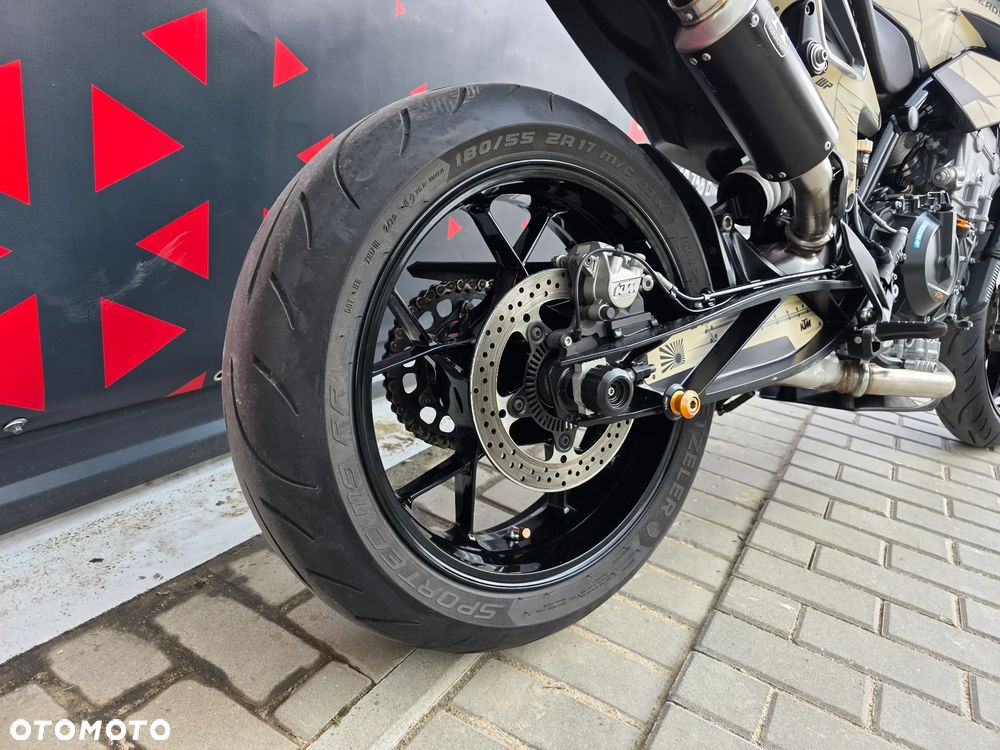 KTM Duke 790 - 19