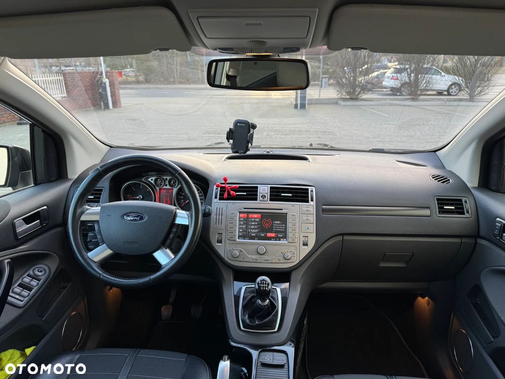 Ford Kuga 2.0 TDCi 4x4 Titanium - 16