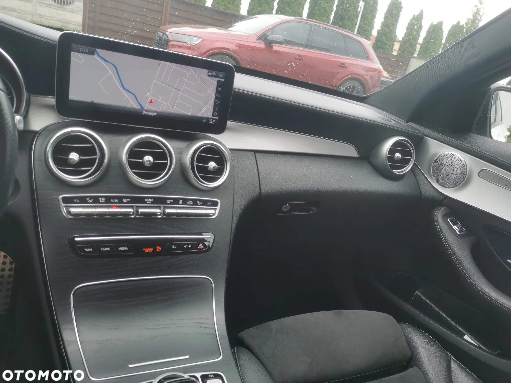 Mercedes-Benz Klasa C 300 de 9G-TRONIC - 37