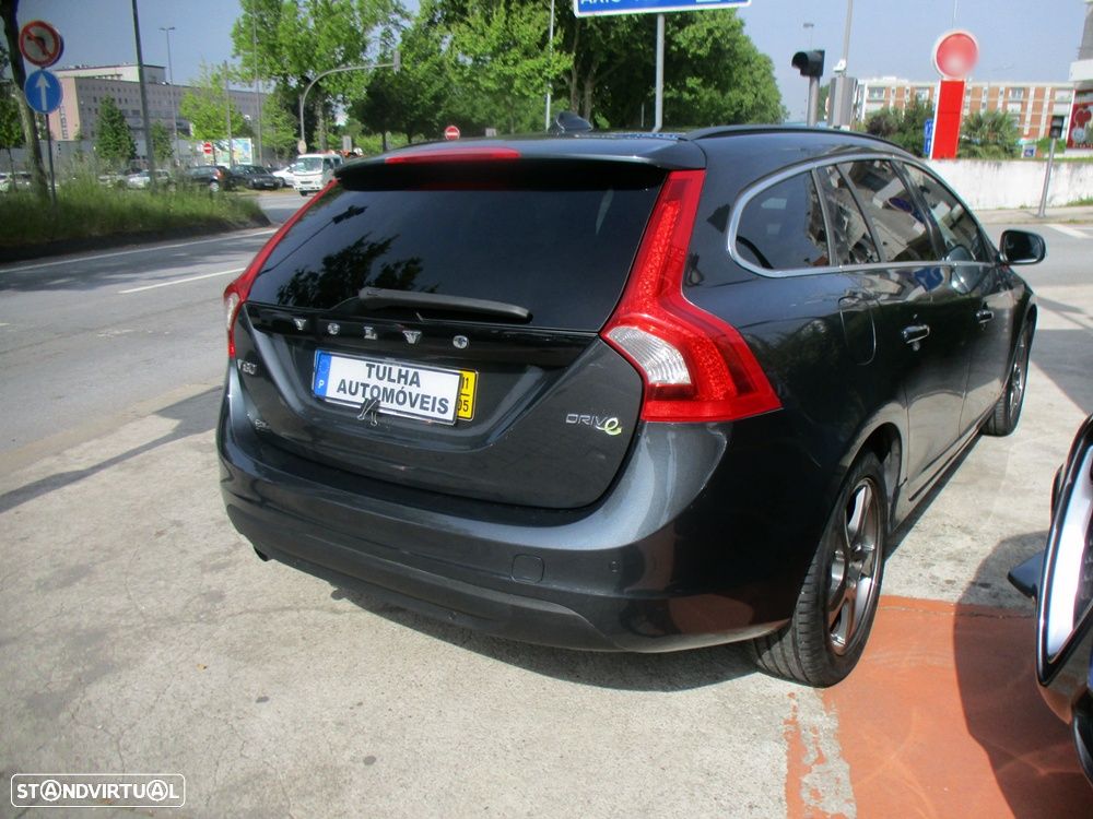 Volvo V60 DRIVe Momentum - 10