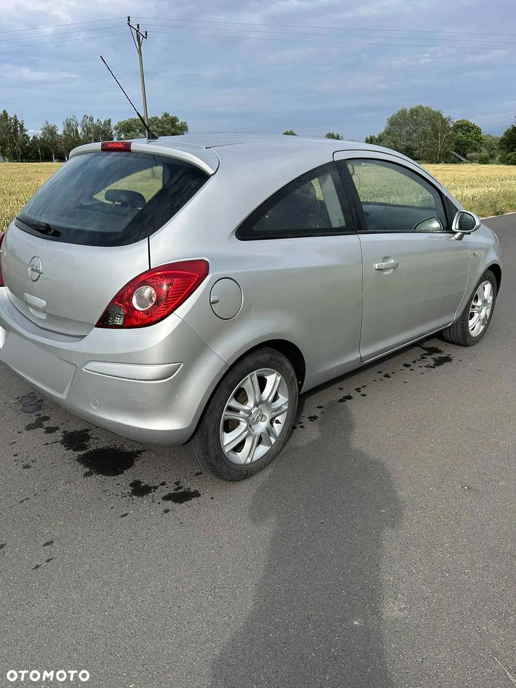 Opel Corsa - 3