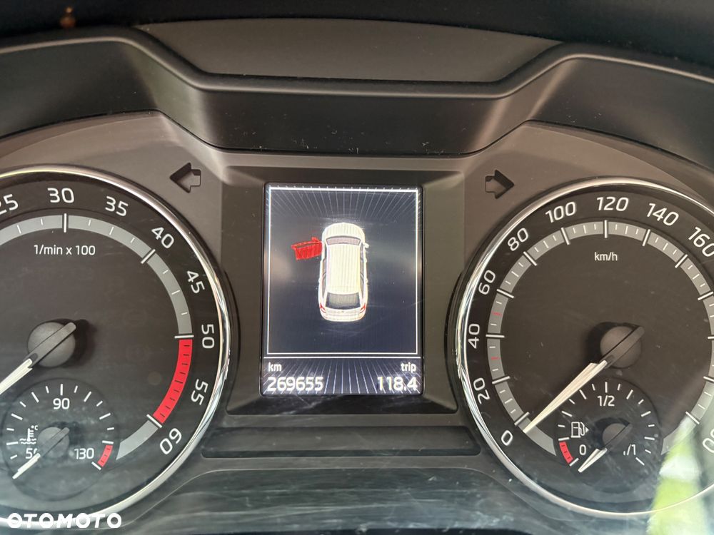 Skoda Octavia 2.0 TDI 4x4 DSG Scout - 27