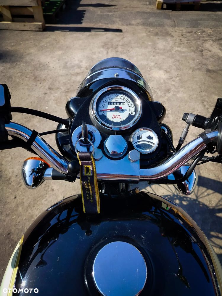 Royal Enfield Classic - 15