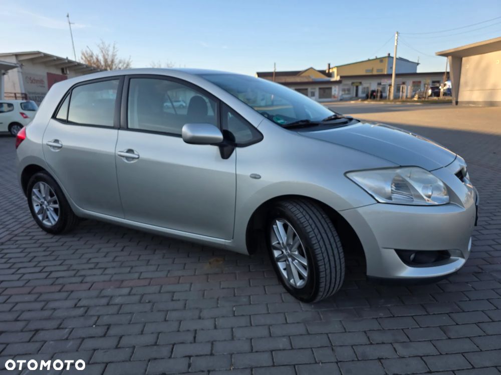 Toyota Auris 1.6 Life - 12