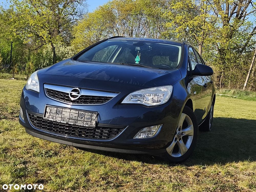 Opel Astra 1.7 CDTI DPF 150 Jahre - 4