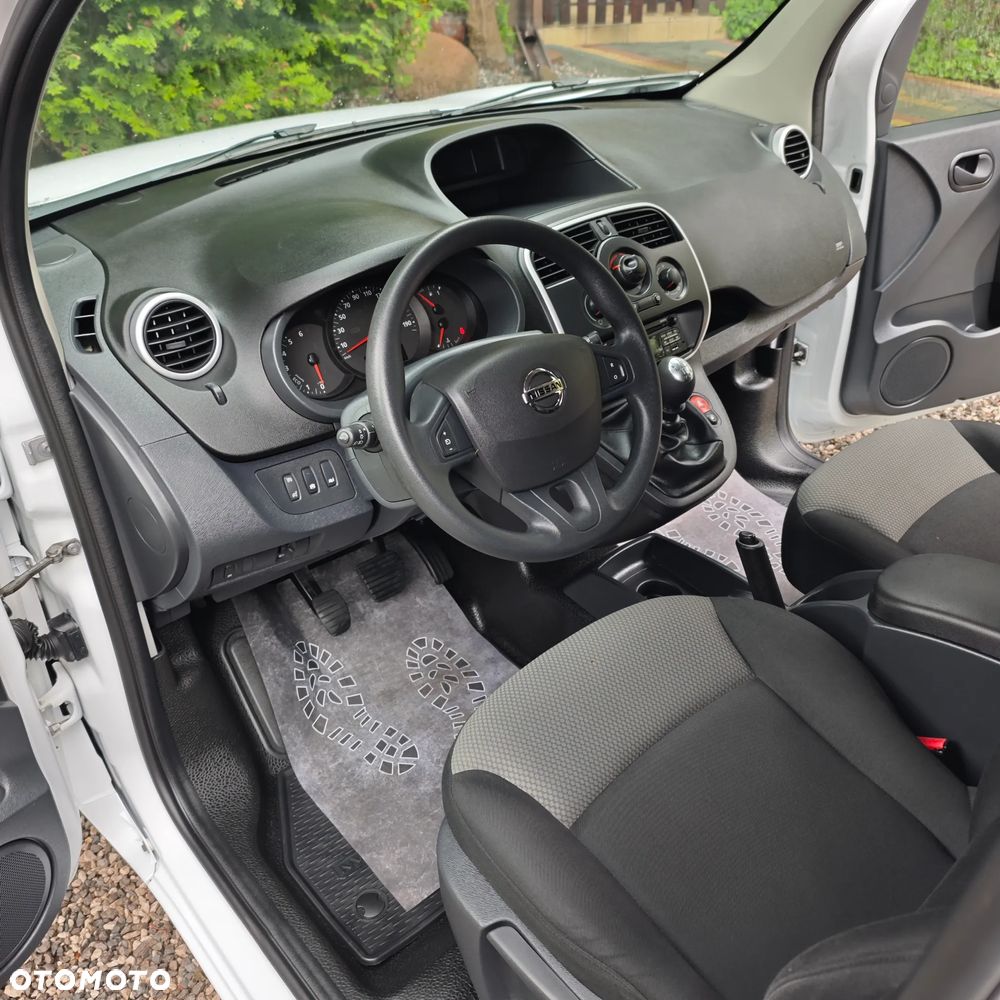 Nissan NV250 - 15