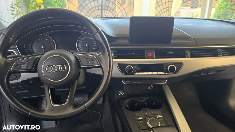 Audi A4 2.0 TDI ultra S tronic - 27
