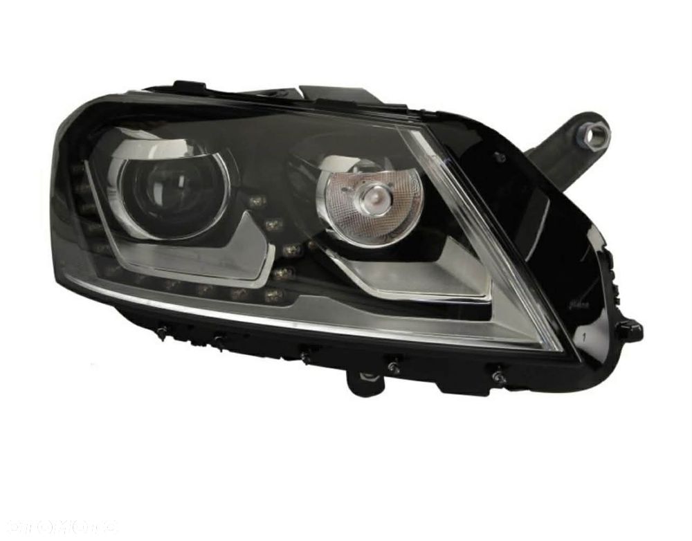 Lampa Prawa VW Passat - 1