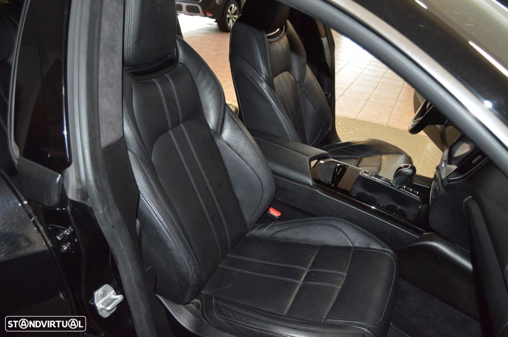 Maserati Ghibli 3.0 V6 - 31