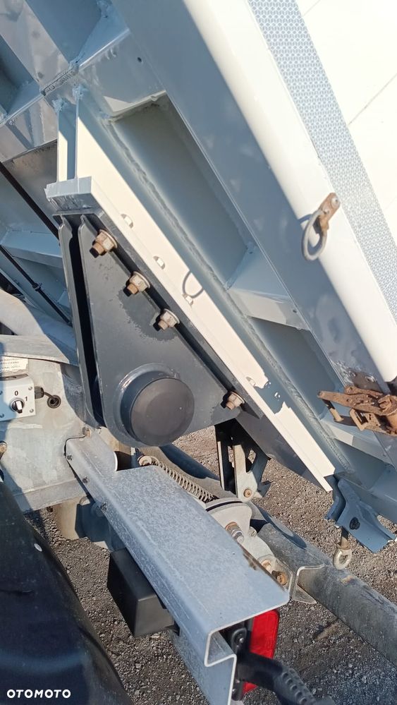 Zaslaw WYWROTKA/KLAPO-DRZWI/OSIE SAF - 13