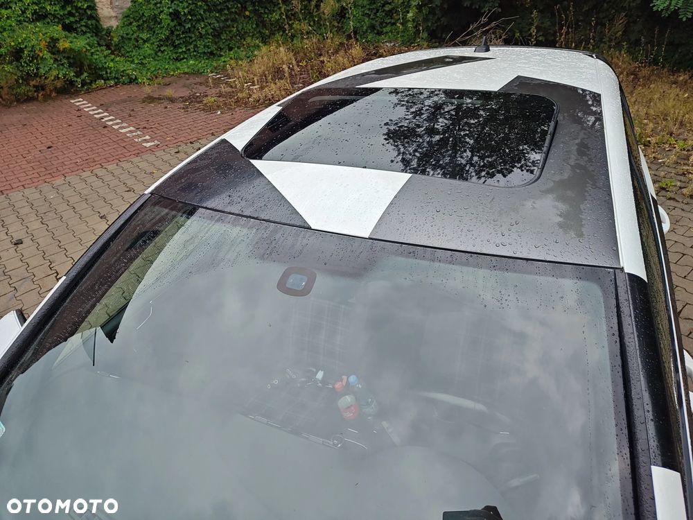 Volkswagen Golf VI 2.0 TSI GTI - 7