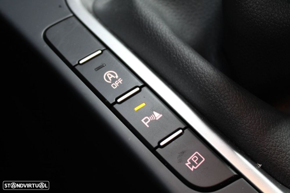 Kia XCeed 1.6 GDi PHEV Drive - 17