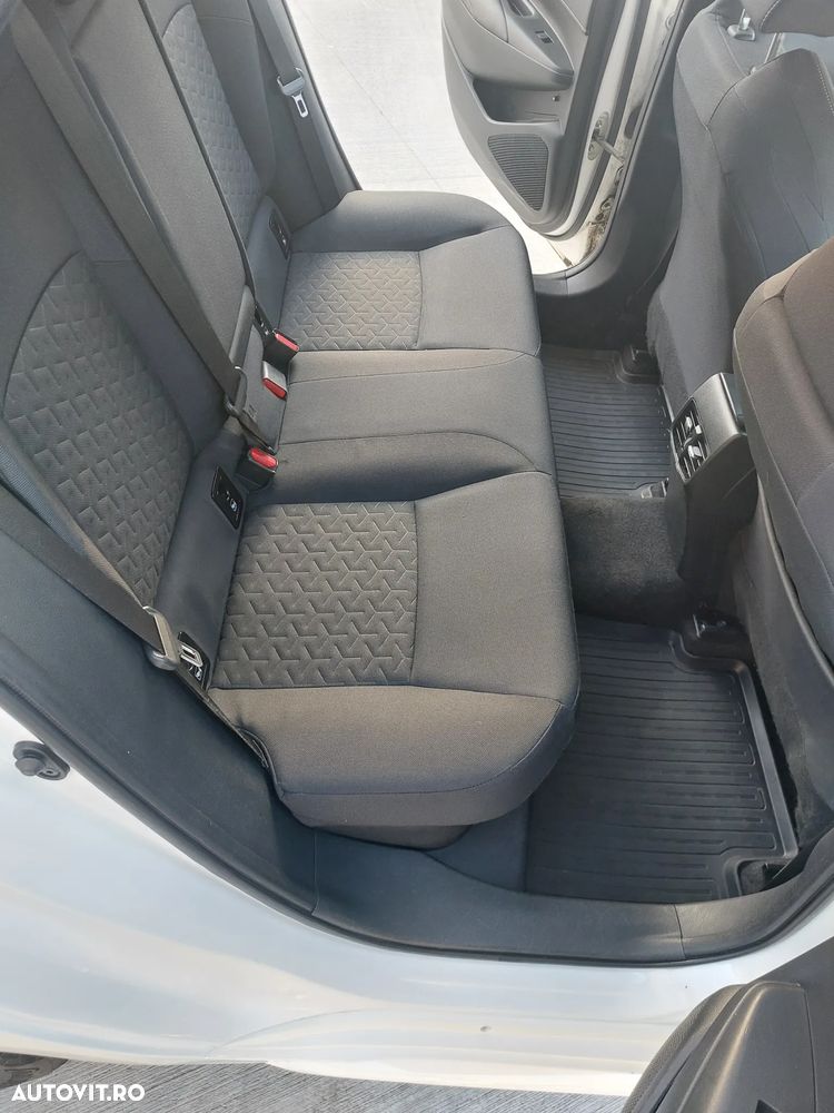Toyota Corolla 1.8 HSD Exclusive interior Negru - 18