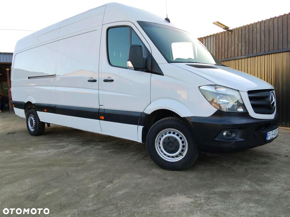Mercedes-Benz Sprinter - 2