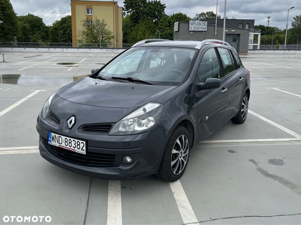 Renault Clio - 1