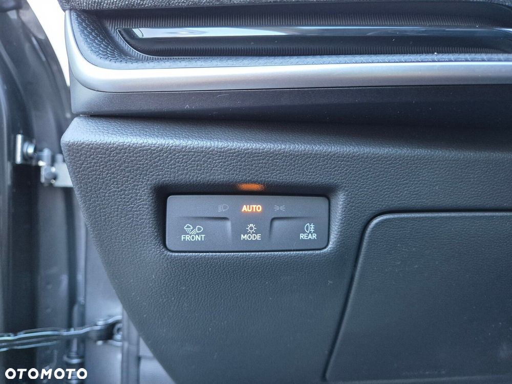 Skoda Superb 2.0 TDI SCR 4x4 Edition 130 DSG - 24