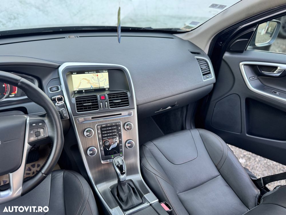 Volvo XC 60 D4 Geartronic Summum - 19