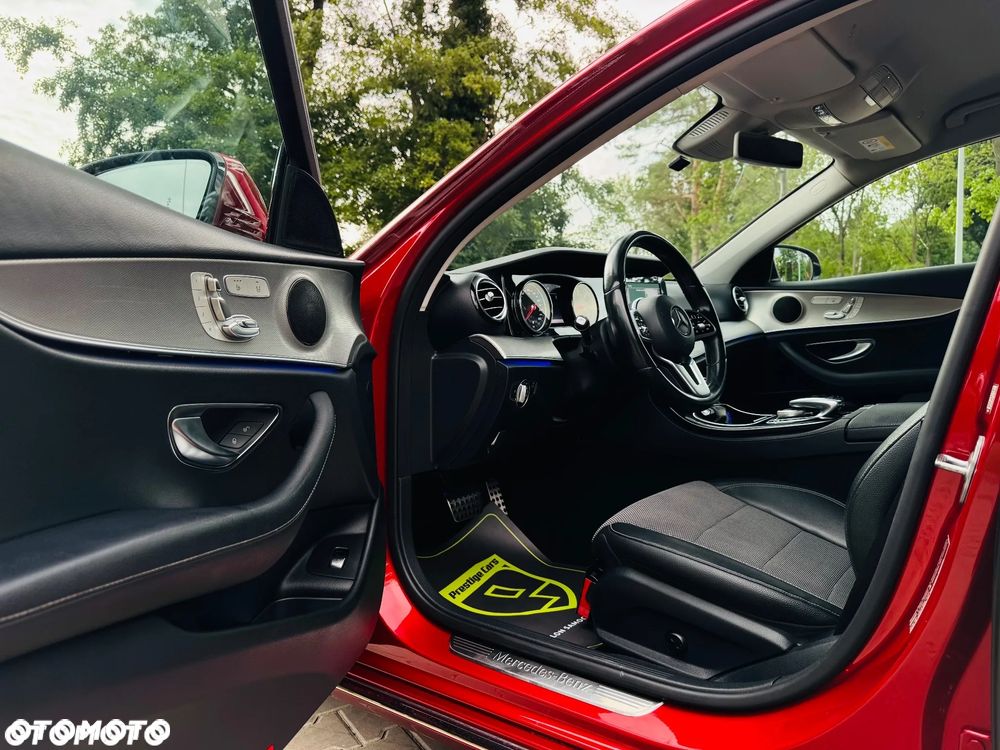 Mercedes-Benz Klasa E 220 d 9G-TRONIC Exclusive - 30