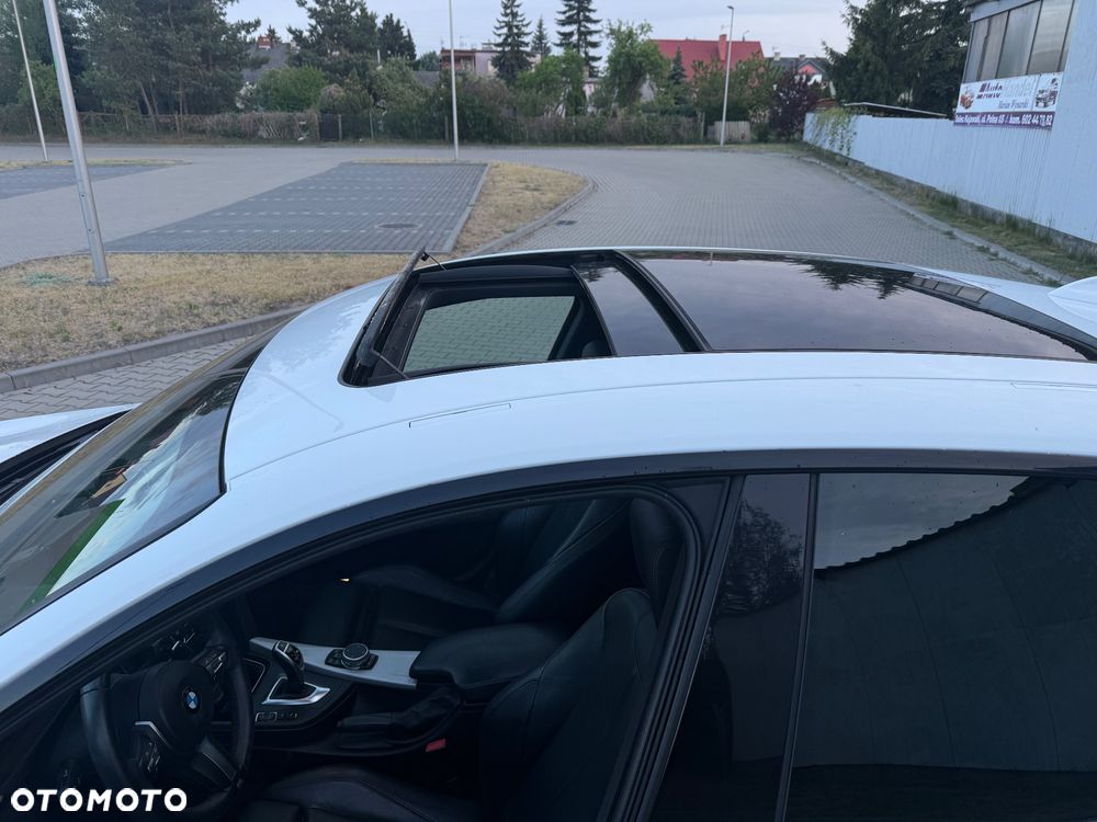 BMW 3GT 328i xDrive M Sport - 23