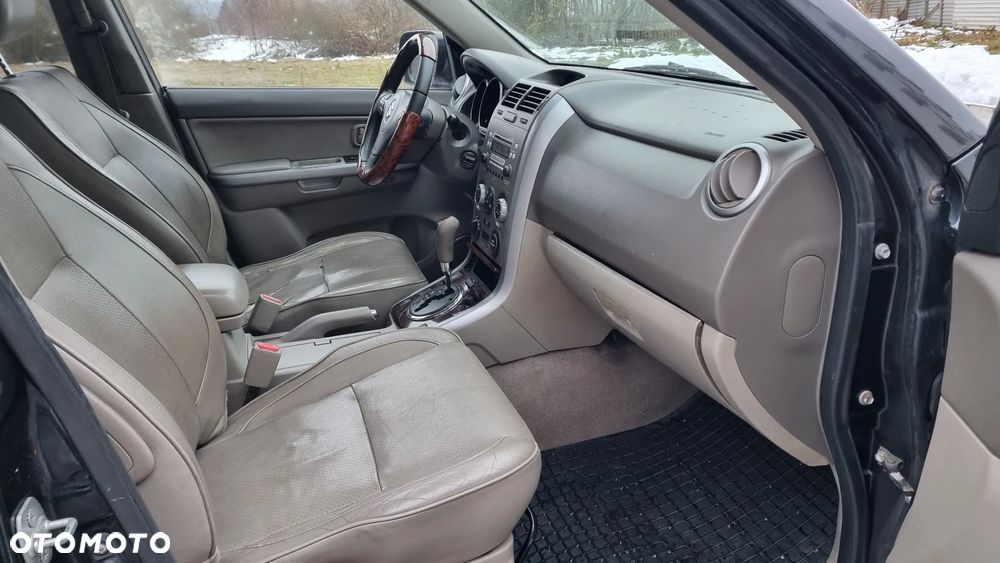 Suzuki Grand Vitara 2.7 V6 - 8