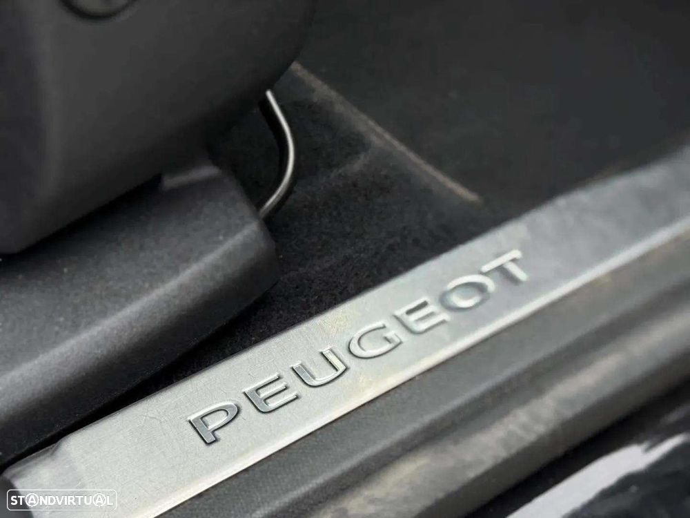 Peugeot 3008 2.0 BlueHDi GT EAT6 - 11