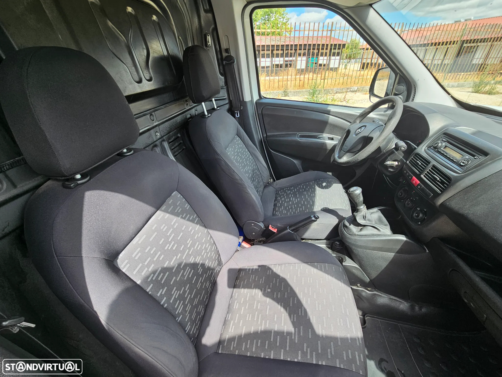 Opel Combo 1.3 Cdti - 11