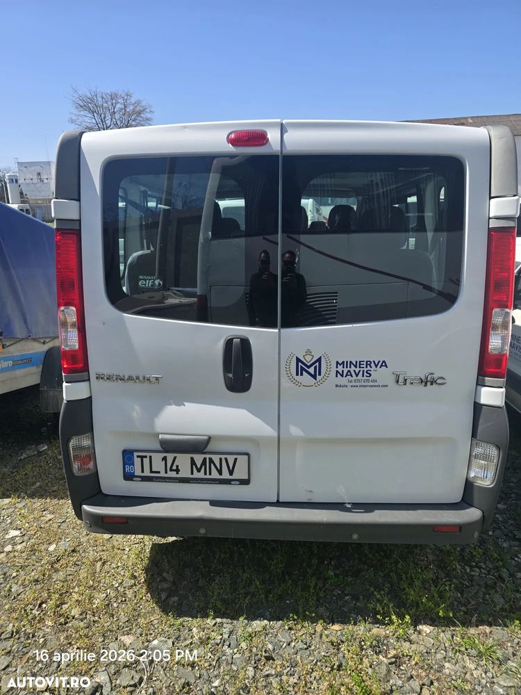 Renault Trafic Passenger L1H1 Authentique - 4