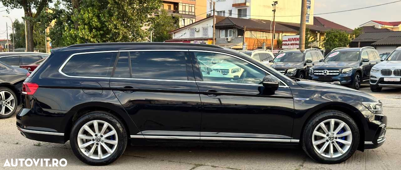 Volkswagen Passat - 10