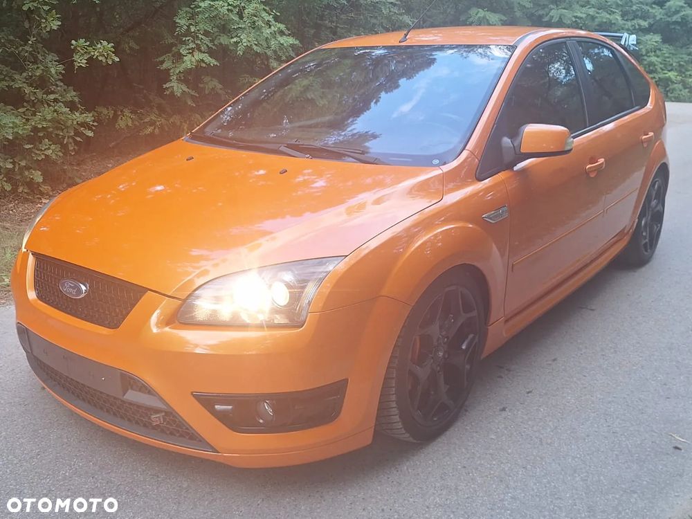 Ford Focus 2.5 ST - 19