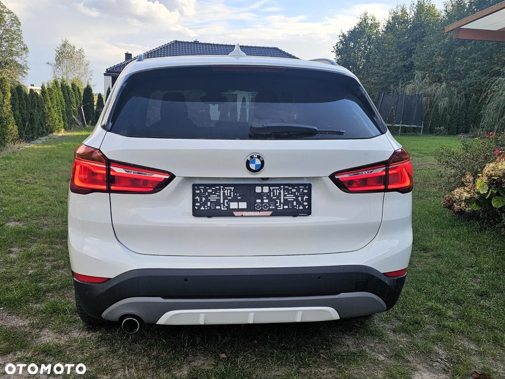 BMW X1 xDrive18d Sport Line sport - 4