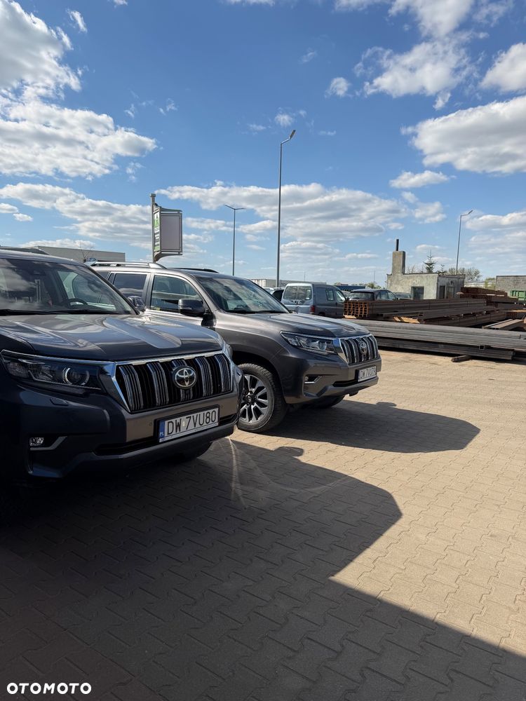 Toyota Land Cruiser LC 2.8 D-4D Invincible - 1