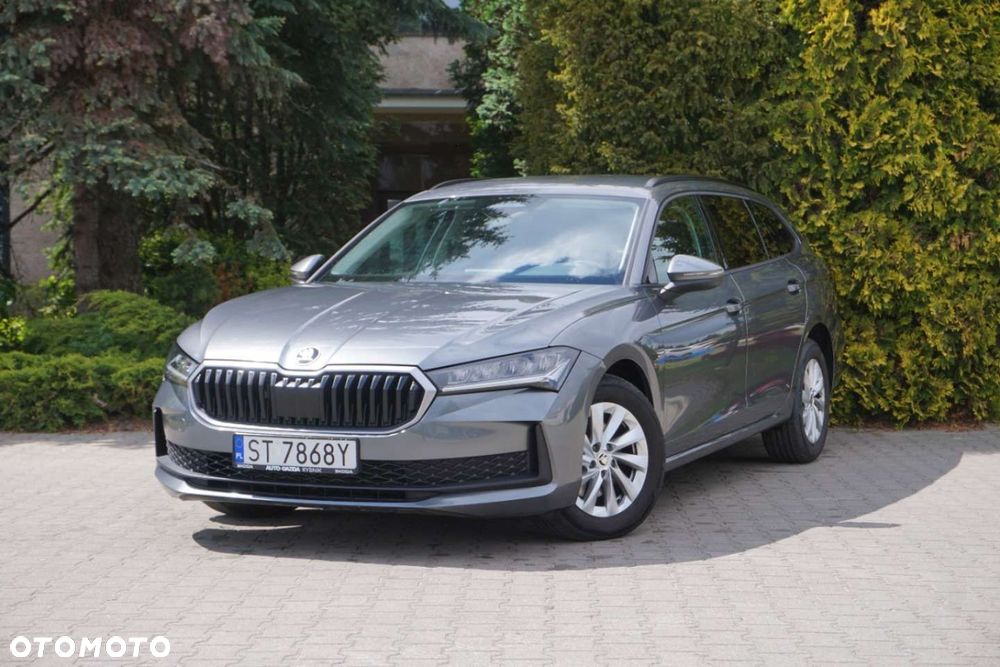 Skoda Superb 2.0 TDI SCR Essence DSG - 2