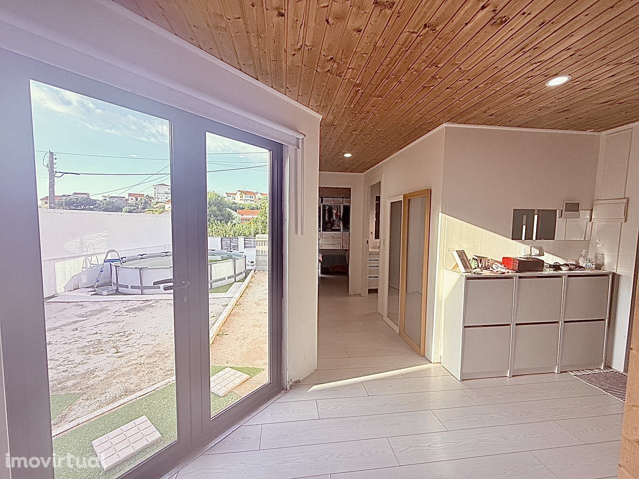 T1 em Santa Iria de Azoia com espaço exterior - Grande imagem: 2/16