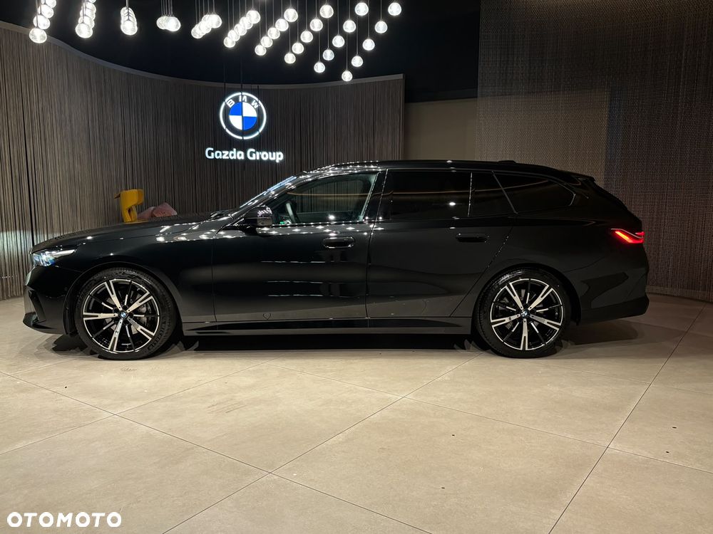 BMW Seria 5 540d xDrive mHEV M Sport - 4