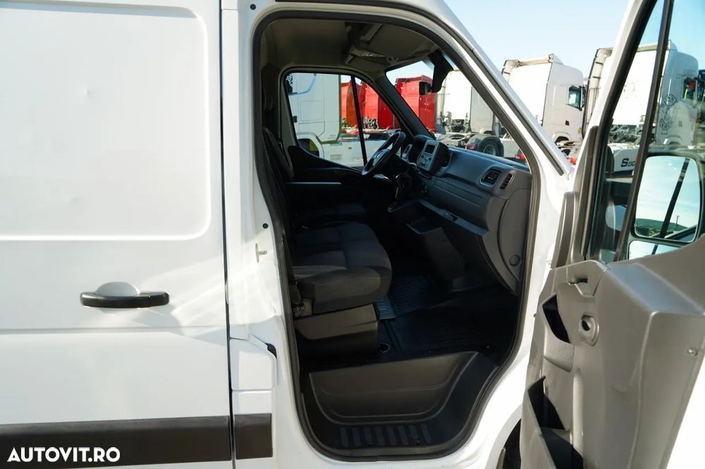 Renault MASTER / NEGRU / PANOU / CAMERĂ VEDERE SPATE / 2020 R - 35