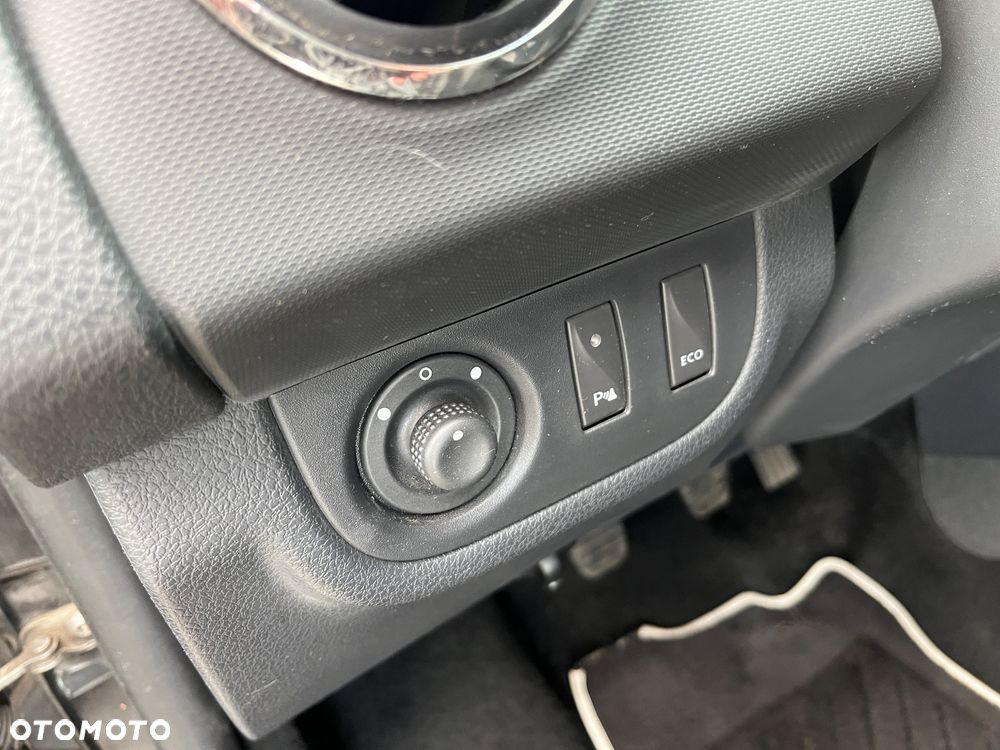 Dacia Sandero Stepway TCe 90 (S&S) Celebration - 16