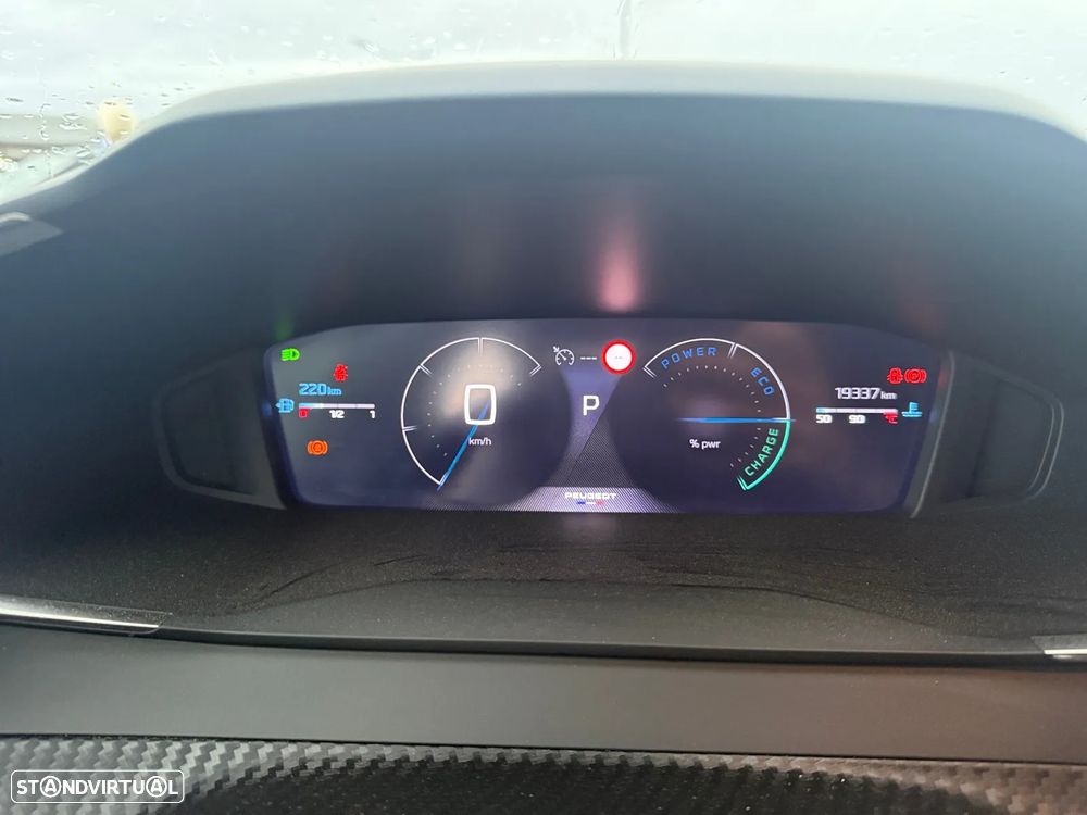 Peugeot 208 1.2 Hybrid Allure e-DCS6 - 13