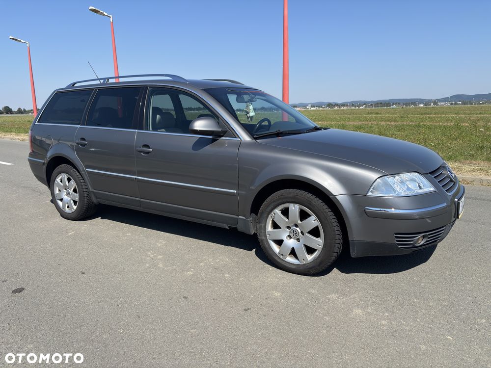 Volkswagen Passat - 4